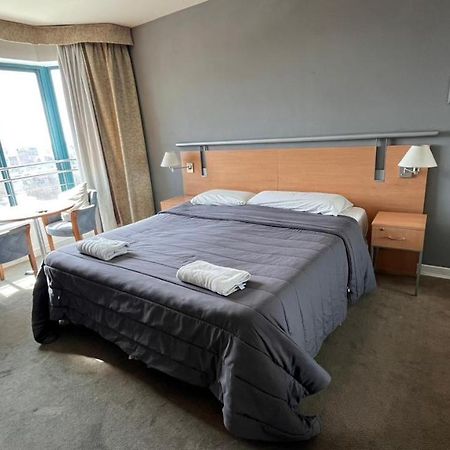 Apartments Millennium Innเมนโดซา ภายนอก รูปภาพ